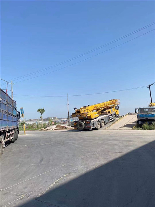 奎文区25吨吊车的租赁价格大概是多少？